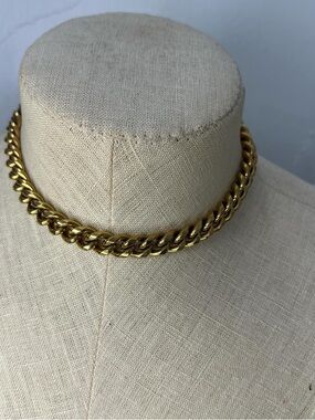 Women's Gold Chunky Curb Chain Necklace - Polished Statement Choker
